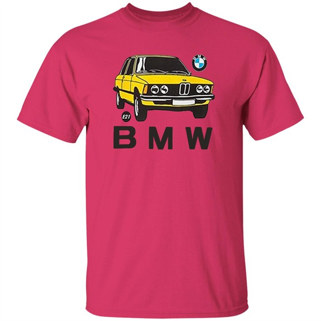 UNIQLO UT Vintage Car T-shirt UNIQLO UT Embraces Vintage Cars in Graphic T-Shirt Collection white shirt UNIQLO UT Vintage Car T-shirt UNIQLO UT Embraces Vintage Cars in Graphic T-Shirt Collection white shirt